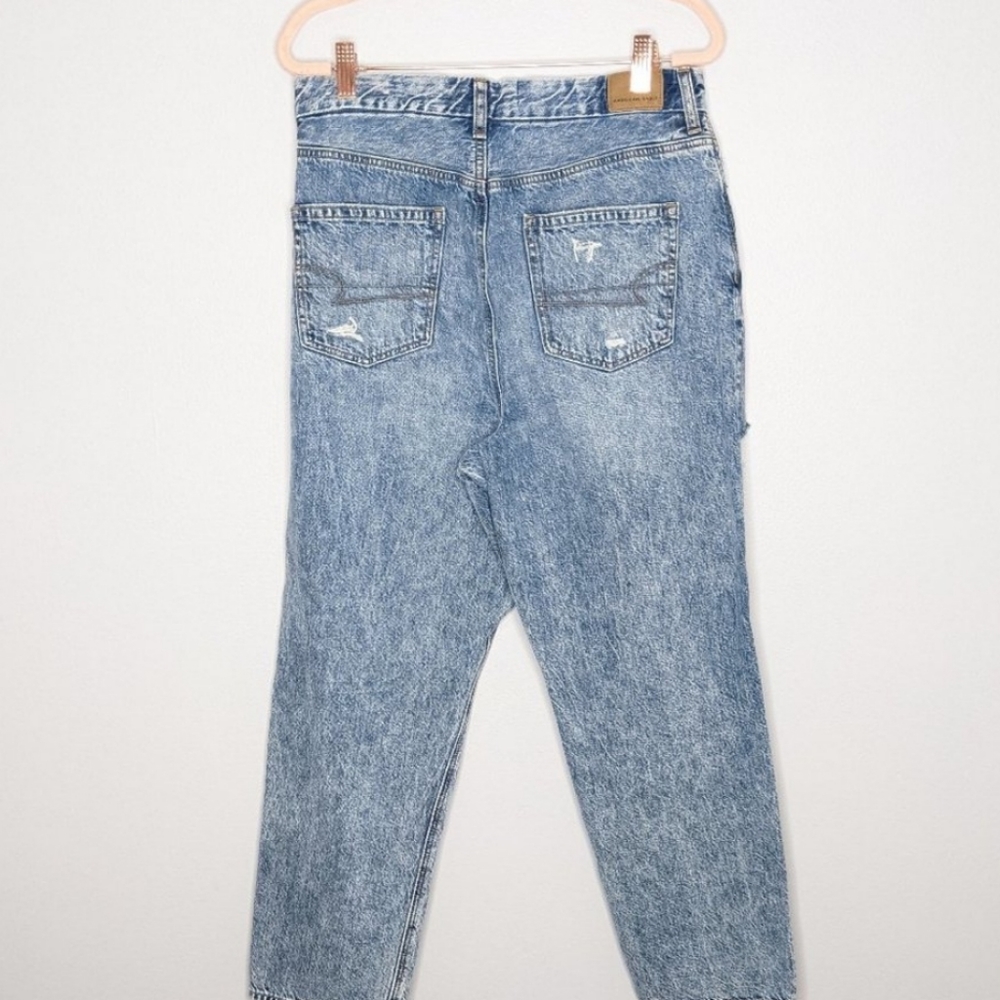 American Eagle Blue Medium Wash Distressed Ripped Curvy Mom Jeans Size 10